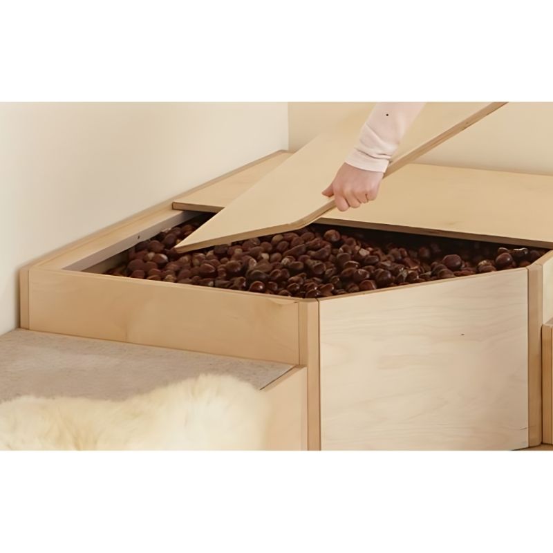 HABA Pro Grow.upp Platform with Lid for Sensory Bath Corner Cave Close Up View Putting The Lid