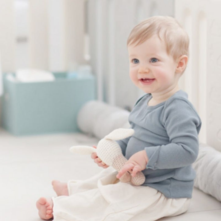 Licoco Playmat + Ggumbi Play Room Set - 140x200 - Close Up View Child Active Play
