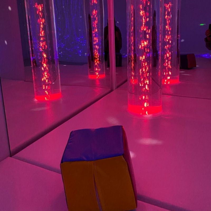 TFH Wireless Colour Controller Cube - Room view red light