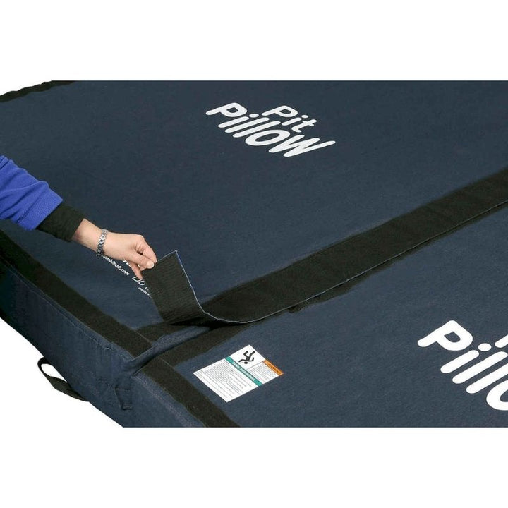 Tumbl Trak Pit Pillow - Landscape View Velcro