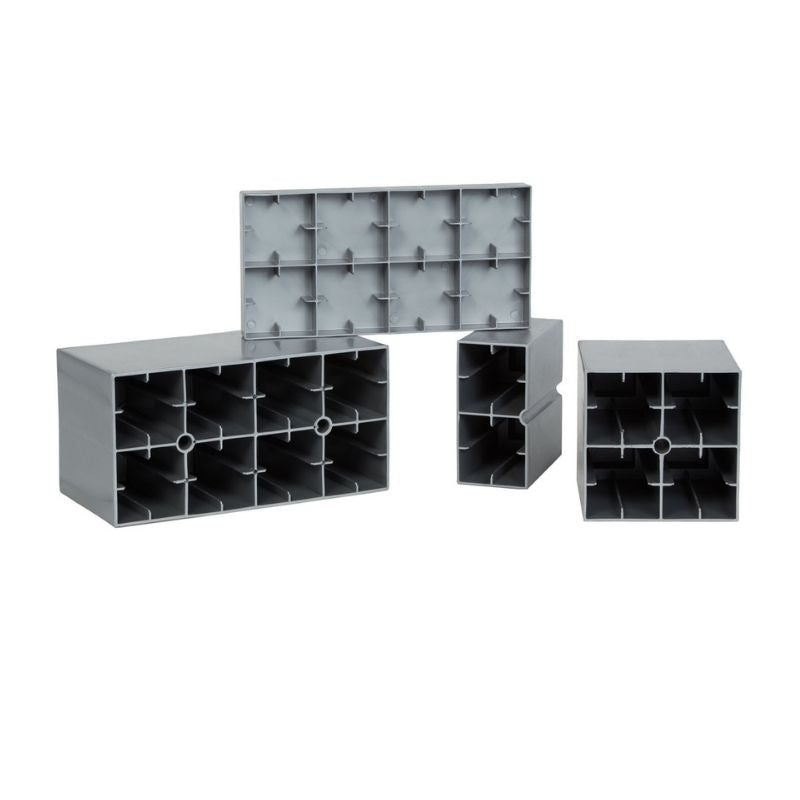 Grey interior packaging trays shown alongside the EverBlock Medium Starter Kit, likely depicting shipping organization rather than the building blocks themselves