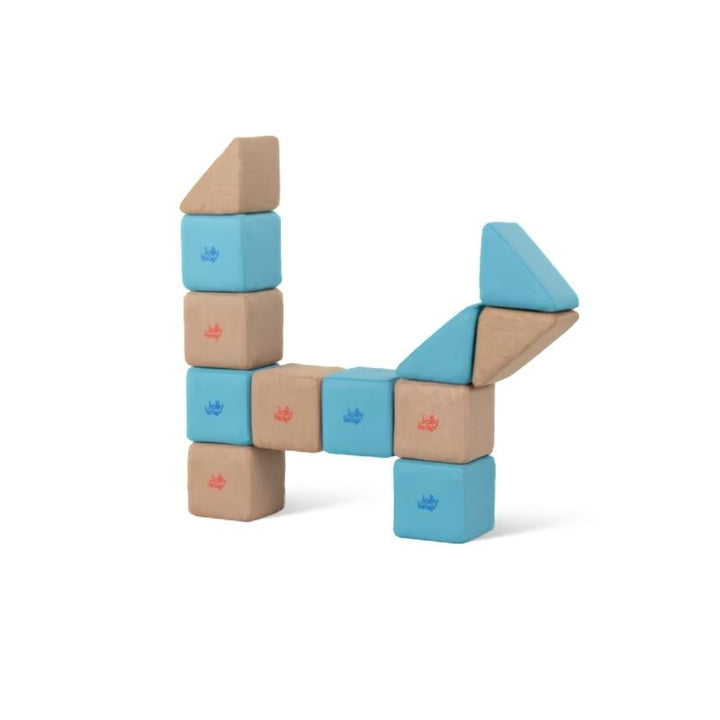 JollyHeap Pixi soft magnetic blocks built into a dog shaped animal figure