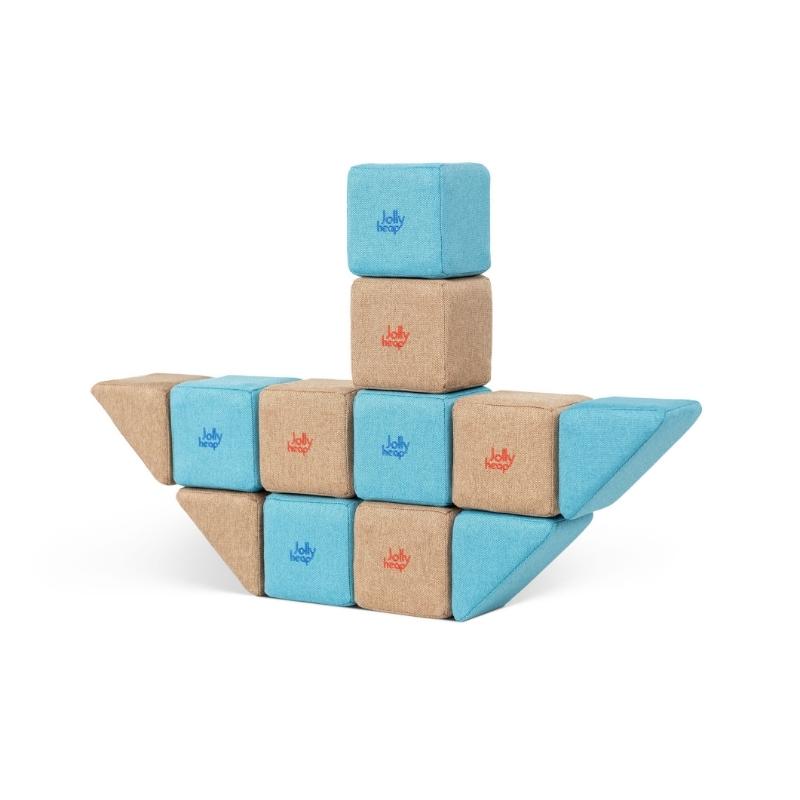 JollyHeap Pixi magnetic building blocks arranged into a boat shaped structure with a raised mast