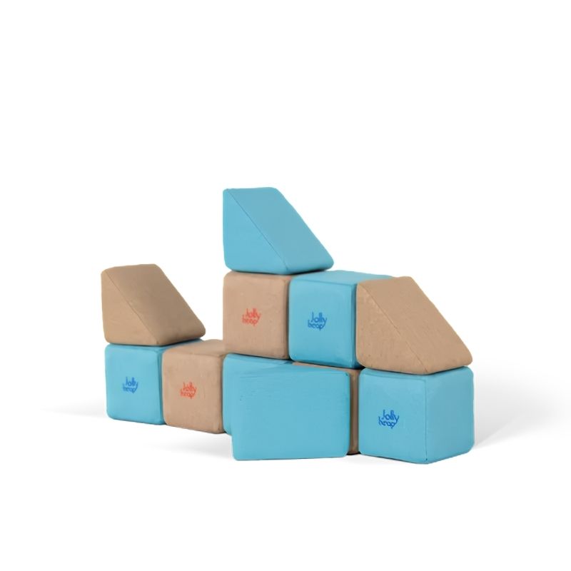 JollyHeap Pixi magnetic building blocks arranged into a low freeform structure