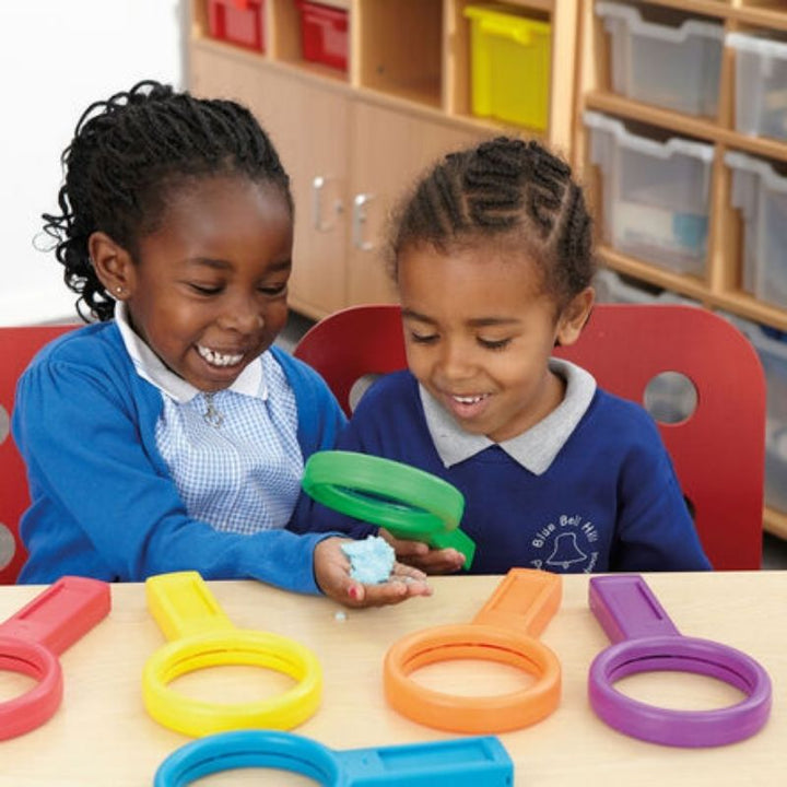 TTS Recordable Magnifying Glass wipeable name insert and write-on card, allowing easy identification of each child's magnifier during group classroom science sessions